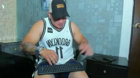 Tyleer Scot online show from 03.24.26