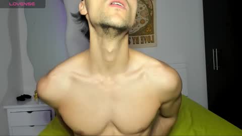 Snapshot of tyler_axel chatting on 02.09.26 tyler_axel online show from 02.09.26