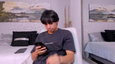 Snapshot of tyler_durtenn chatting on 09.20.25 Tyler online show from 09.20.25