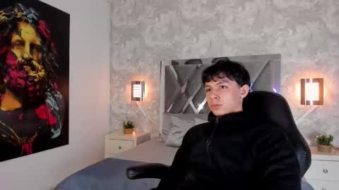 Snapshot of tyler_durtenn chatting on 10.03.25 Tyler online show from 10.03.25