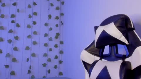 Tyler Garcia  online show from 03.04.25