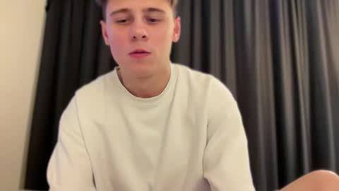 Snapshot of tyler_garrner chatting on 10.01.25 tyler_garrner online show from 10.01.25