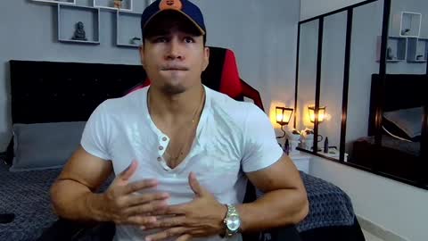 tyler_hank1 online show from 12.15.24