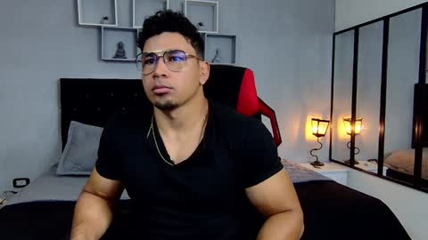 tyler_hank1 online show from 01.10.25