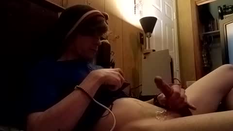 Snapshot of tylerlee199169 chatting on 12.14.25 Tyler online show from 12.14.25