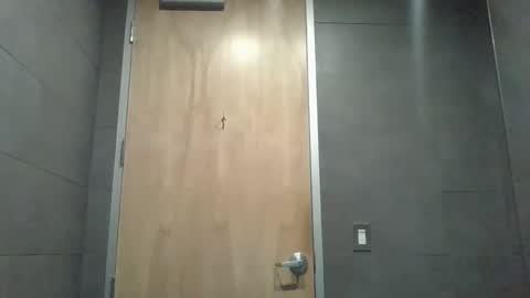 tylerweist727678265 online show from 05.16.26