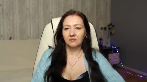 tyramories online show from 02.15.25