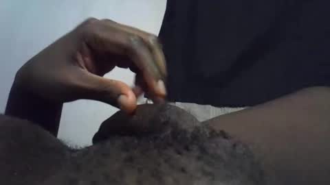 Snapshot of tyroneall chatting on 10.19.25 tyroneall online show from 10.19.25