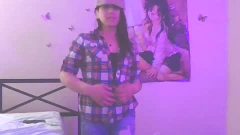 Azelia B online show from 02.22.25