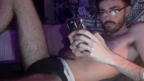 Snapshot of uhhstephen chatting on 10.07.25 uhhstephen online show from 10.07.25