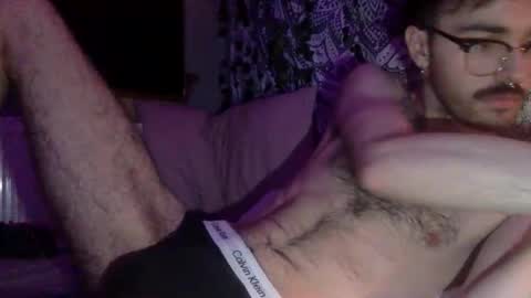 Snapshot of uhhstephen chatting on 11.05.25 uhhstephen online show from 11.05.25