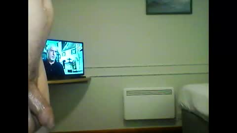 Snapshot of ukfitxxxx chatting on 10.24.25 ukfitxxxx online show from 10.24.25