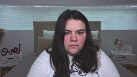 Snapshot of ukr_lena chatting on 07.20.26 Lena online show from 07.20.26