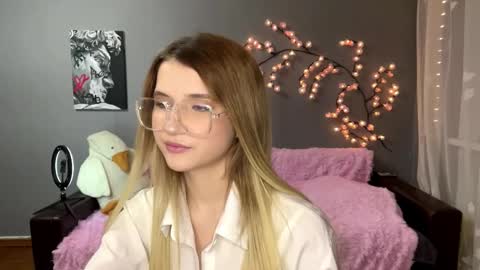 Vikki online show from 12.14.25