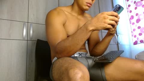 Felipe  model independent online show from 01.16.25