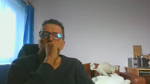 Snapshot of ulmeni4 chatting on 12.21.24 ulmeni4 online show from 12.21.24