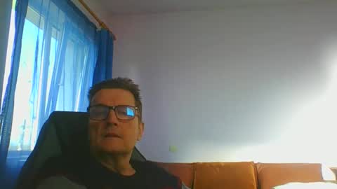 Snapshot of ulmeni4 chatting on 03.04.25 ulmeni4 online show from 03.04.25