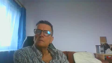 Snapshot of ulmeni4 chatting on 11.11.25 ulmeni4 online show from 11.11.25