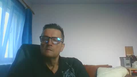 Snapshot of ulmeni4 chatting on 11.19.25 ulmeni4 online show from 11.19.25