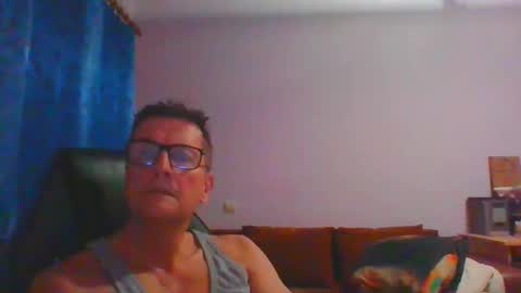 Snapshot of ulmeni4 chatting on 11.22.25 ulmeni4 online show from 11.22.25