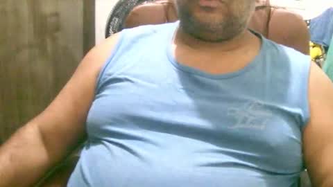 Snapshot of ulmo_br chatting on 11.12.25 ulmo_br online show from 11.12.25