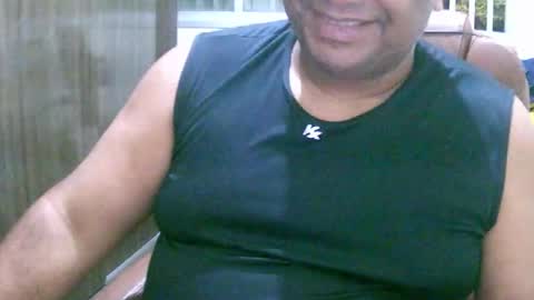 Snapshot of ulmo_br chatting on 11.25.25 ulmo_br online show from 11.25.25