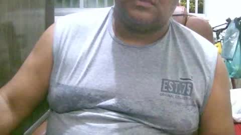 Snapshot of ulmo_br chatting on 12.13.25 ulmo_br online show from 12.13.25