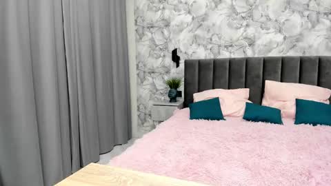 Snapshot of ultima_ma18 chatting on 11.07.25 Melena online show from 11.07.25