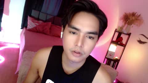 Snapshot of ultimatesexytrans chatting on 09.08.25 Alex online show from 09.08.25