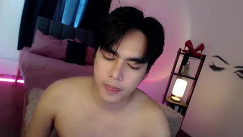 Snapshot of ultimatesexytrans chatting on 10.08.25 Alex online show from 10.08.25