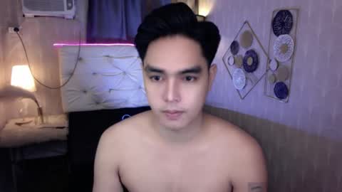 Snapshot of ultimatesexytrans chatting on 10.30.25 Alex online show from 10.30.25