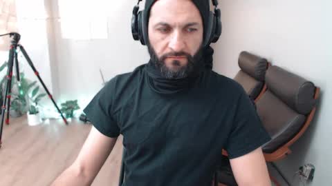 ultratoaster online show from 01.06.25