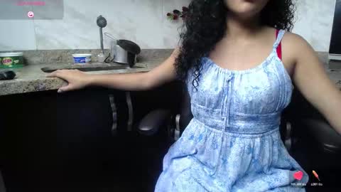 Snapshot of umatrayi_ chatting on 11.03.25 UMATRAYI online show from 11.03.25