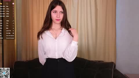 Liliane online show from 04.17.26