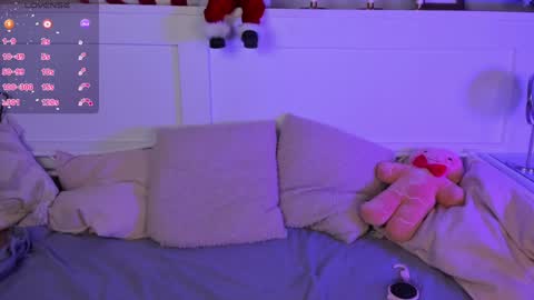 Una  online show from 01.04.25