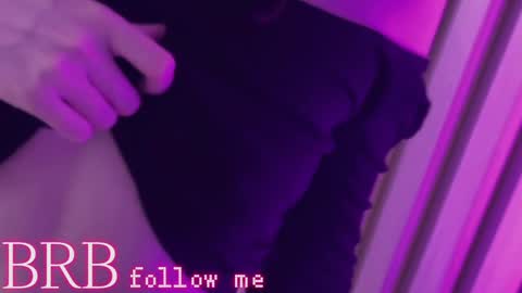 Una  online show from 01.15.25