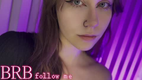 Una  online show from 01.26.25