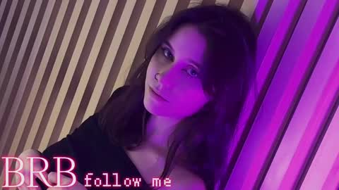 Una  online show from 02.17.25