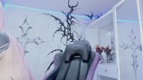 Snapshot of unachimbaherida chatting on 02.06.25 Elle Danielle  online show from 02.06.25