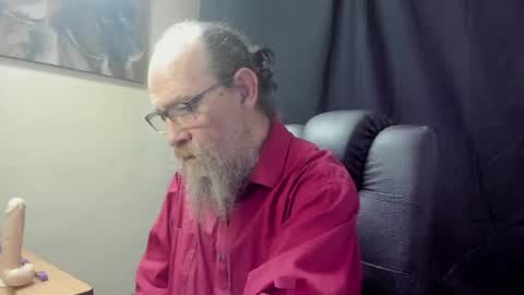 Uncle Hottie online show from 04.05.26