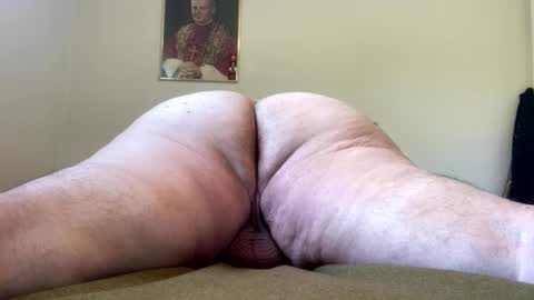 Hairy Sally online show from 10.18.25