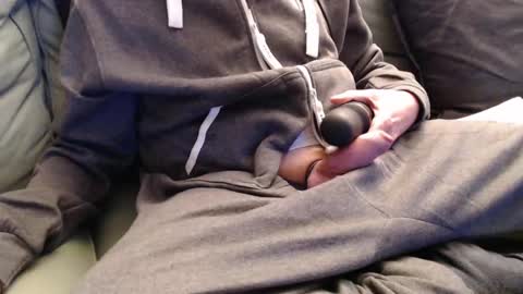 Good Boi online show from 12.11.24