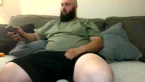 Snapshot of uncutbluecollarcock chatting on 03.31.26 Uncut Rod online show from 03.31.26