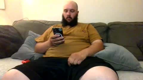 Snapshot of uncutbluecollarcock chatting on 04.11.26 Uncut Rod online show from 04.11.26