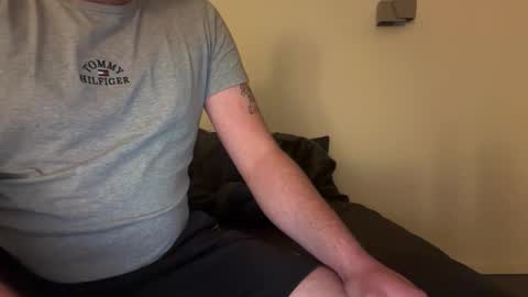 Tom online show from 10.10.25