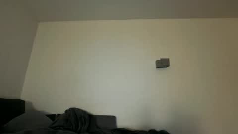 Snapshot of uncutedaustria chatting on 12.17.25 Tom online show from 12.17.25