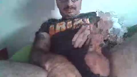 Snapshot of uncutgems818 chatting on 12.05.25 uncutgems818 online show from 12.05.25