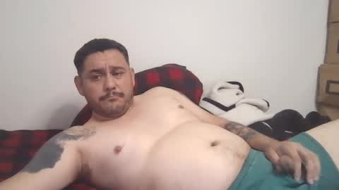 Snapshot of uncutmex6 chatting on 10.26.25 uncutmex6 online show from 10.26.25