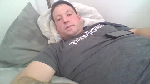 Snapshot of uncutstud18 chatting on 11.29.25 UncutStud online show from 11.29.25