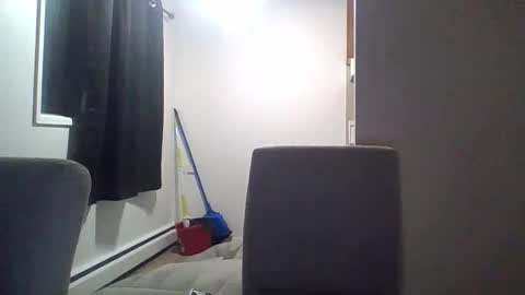 Snapshot of uncutstud18 chatting on 11.30.25 UncutStud online show from 11.30.25